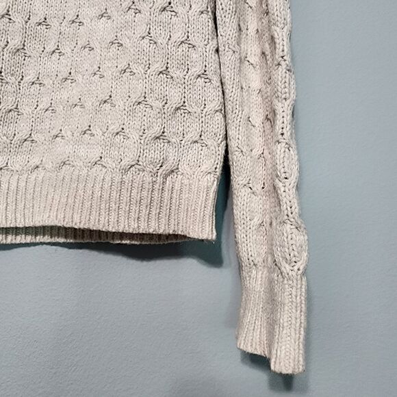 Old Navy Honeycomb Crew Neck Pullover Sweater - Picture 8 of 13